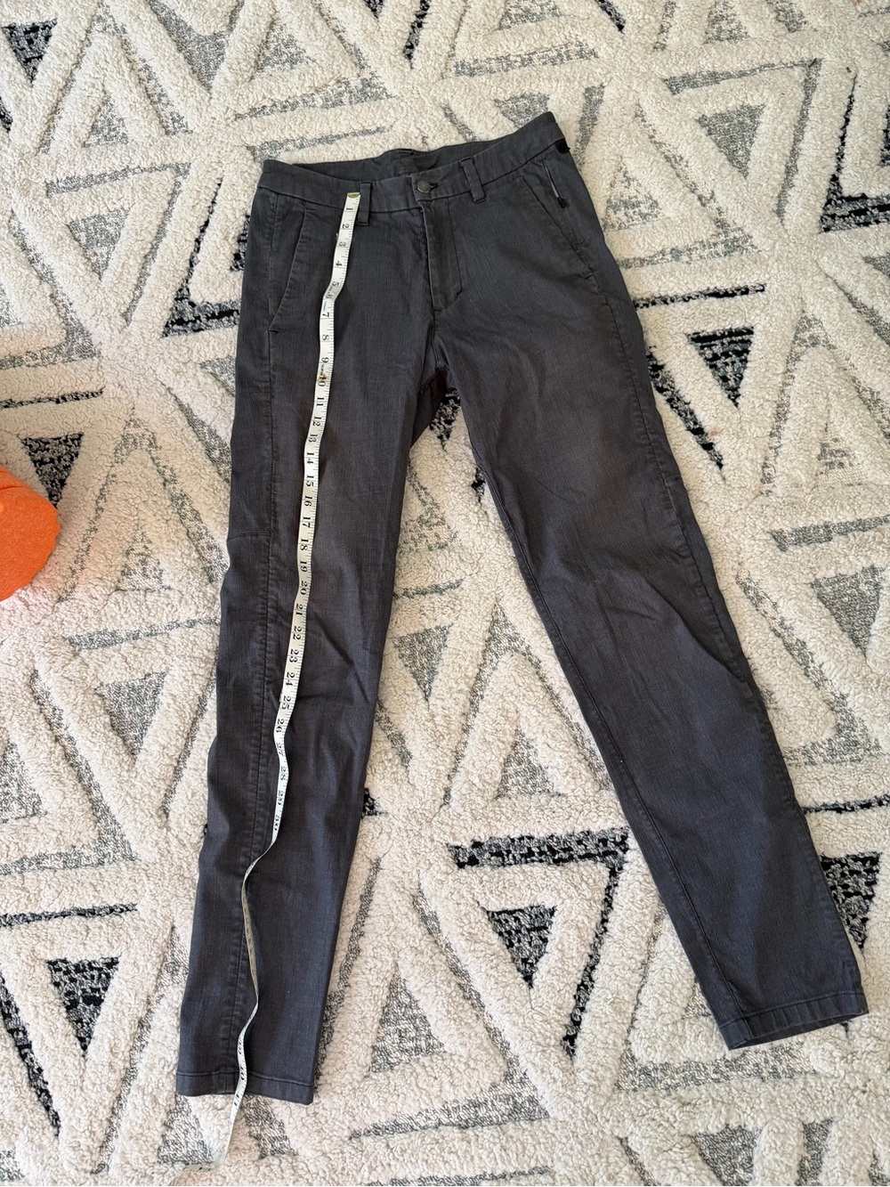 Lululemon Mens Commission Pant Slim Fit Dark Charcoal Gray Chino Size 28 - Picture 13 of 14